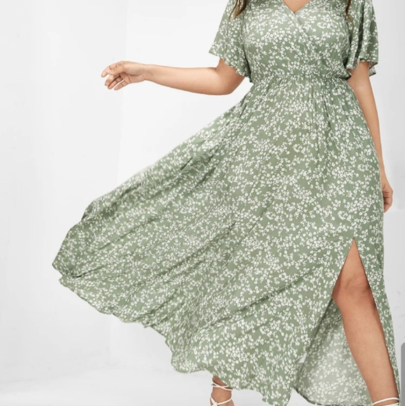 Source Unknown Dresses & Skirts - Bloom Flutter Sleeve Ditsy Floral Pocket Split Maxi Dress Size